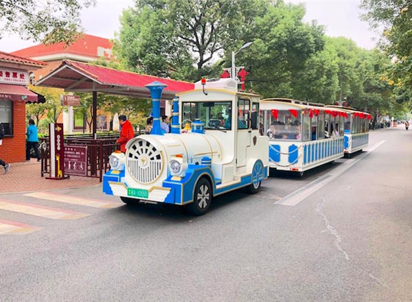 绿爵电动观光火车 绿爵电动观光火车